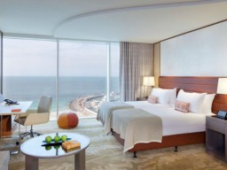 Ocean Superior Zimmer - Wohnbeispiel mit herrlichem Blick auf den Ocean und die Hotelanlage.